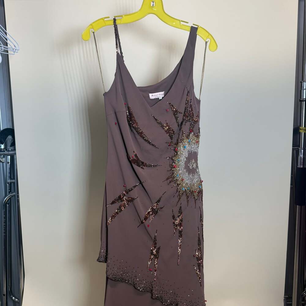 VTG Ashleigh Morgan Mauve Beaded Sleeveless Sheath Dress